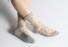 Dámske priesvitné ponožky s kvetinami sivá