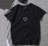 Dámské tričko s potiskem srdce B389 černá