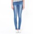 Damskie obcisłe jeansy J832 niebiesko-biały