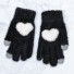 Damskie zimowe rękawiczki z sercem czarny