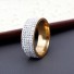 Dámsky snubný prsteň s kamienkami J1222 zlatá