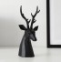 Dekoratívne soška jeleňa čierna