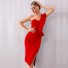 Elegancka sukienka na jednym ramieniu czerwony
