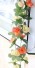 Girland mesterséges rózsákkal sárgabarack