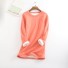 Isoliertes T-Shirt für Damen apricot