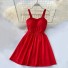 Jednobarevné mini šaty na ramínka červená