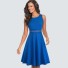 Jednobarevné šaty s krajkou modrá
