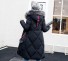 Lange Damen-Winterjacke mit Muster J2323 schwarz