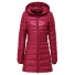 Lange Damenjacke mit Entenfedern J3270 rot