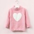 Lány pulóver szívvel L604 rózsaszín