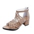 Luxuriöse Damensandalen mit Strasssteinen beige