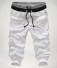 Męskie spodnie dresowe 3/4 F1591 biały