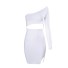 Mini šaty s jedním rukávem bílá