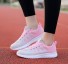 Női futócipő világos rózsaszín