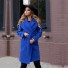 Női kabát gallérral és övvel kék