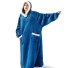 Oversize mikinová deka s rukávy 120 cm modrá