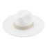 Pălărie colorată alb