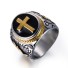 Pánský prsten Kříž J1559 zlatá