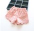 Pantaloni scurți din dantelă pentru fete J1888 roz