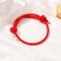 Schnurarmband mit Knoten rot