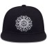 Snapback mit Symbol schwarz