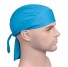 Sportowy szalik na głowie niebieski