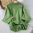 Sweter damski z serduszkami G420 zielony