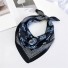 Unisex šátek se vzorem tmavě modrá