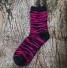 Zebra motívumú férfi zokni sötét rózsaszín