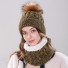 Zimowa czapka damska z apaszką A1 brązowy