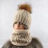 Zimowa czapka damska z szalikiem beżowy