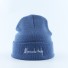 Zimowa czapka z napisem niebieski